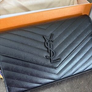 Cassandre enveloppe YSL